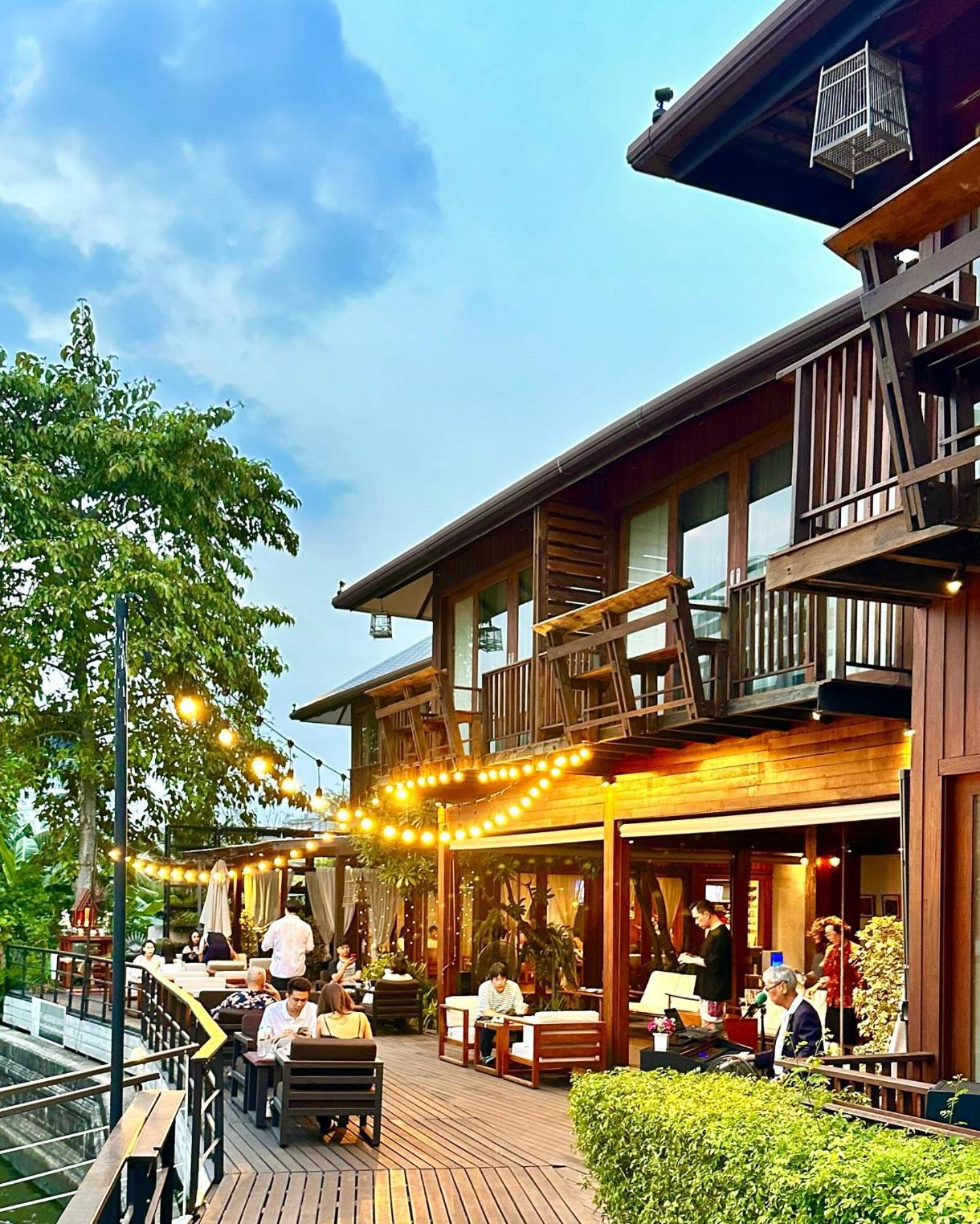 Chann Bangkok Noi Banguecoque Exterior foto